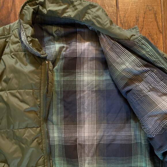 Lightweight military green prana zip - Picture 2 of 4